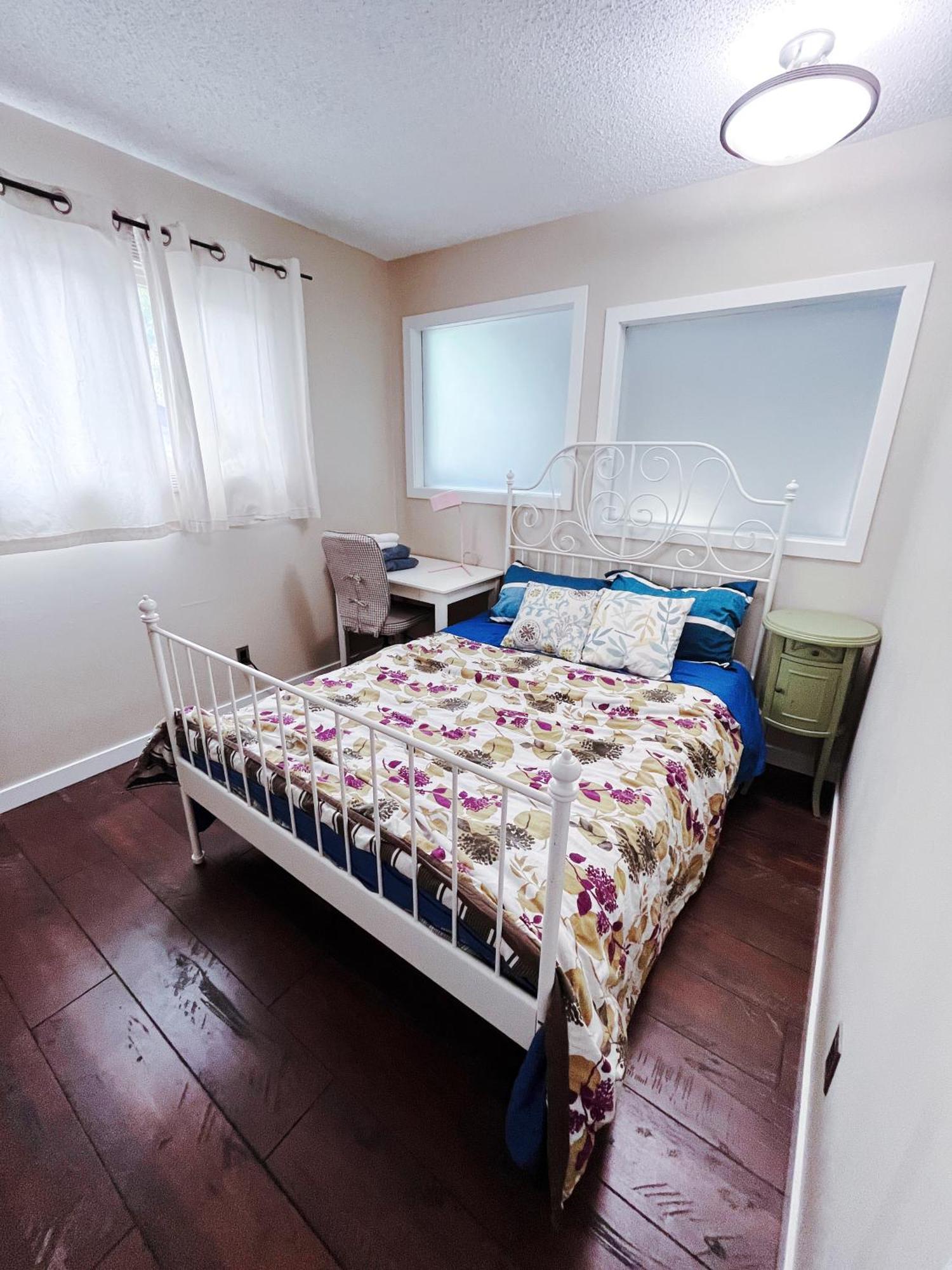 Gorgeous House&30 Second Bus Station Close C-Train& Free Parking Κάλγκαρι Εξωτερικό φωτογραφία